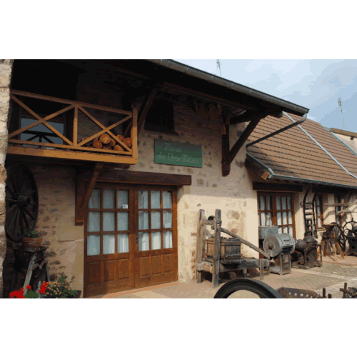 La maison des vieux métiers au coeur du village la maison des vieux métiers